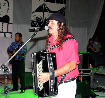 ZezinhodoAcordeon-360x336.jpg